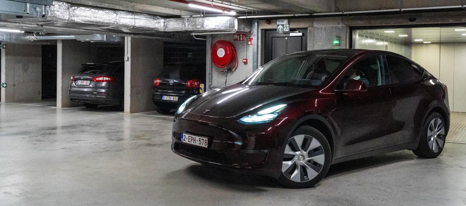 Auto Parking CORNR
